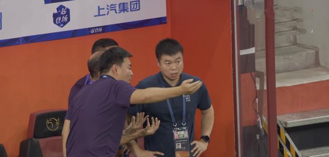 三审, 于根伟有野, 津门虎则是