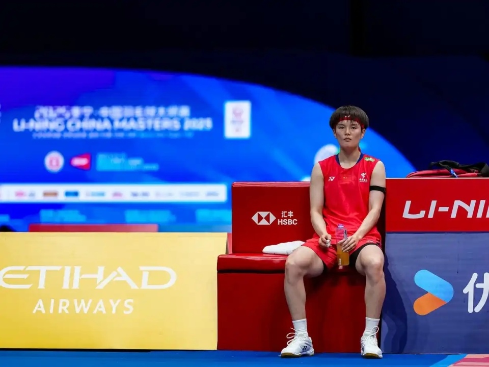 赛事的女单, 比赛第一局 赛事的女单, 比赛第一局