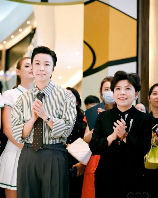 真是好久不, 王终于同框